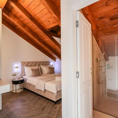 Prisca Luxury With Breakfast Panzió