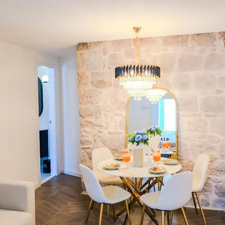 Nocleg ze śniadaniem Prisca Luxury With Breakfast Split