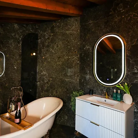 Nocleg ze śniadaniem Prisca Luxury With Breakfast 3*