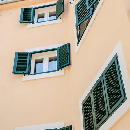 Prisca Luxury With Breakfast 4*