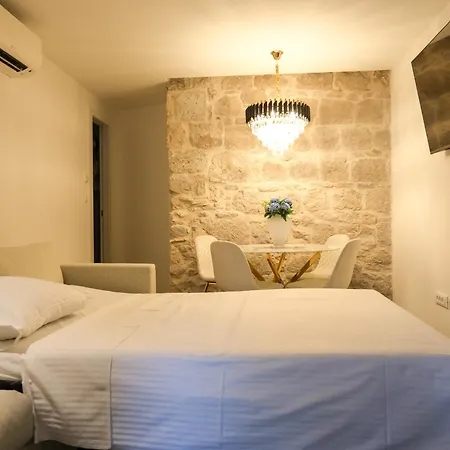 Prisca Luxury With Breakfast