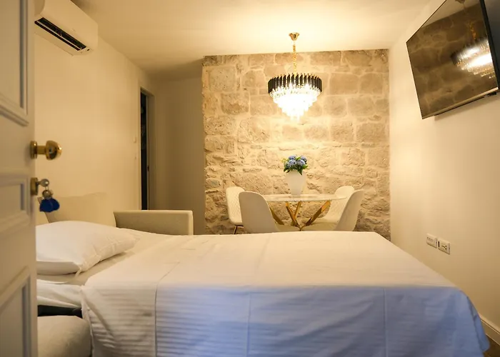 Prisca Luxury With Breakfast