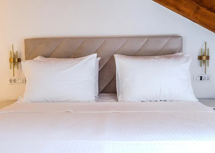 Prisca Luxury With Breakfast Bed & Breakfast