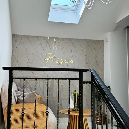 Prisca Luxury With Breakfast Bed & Breakfast